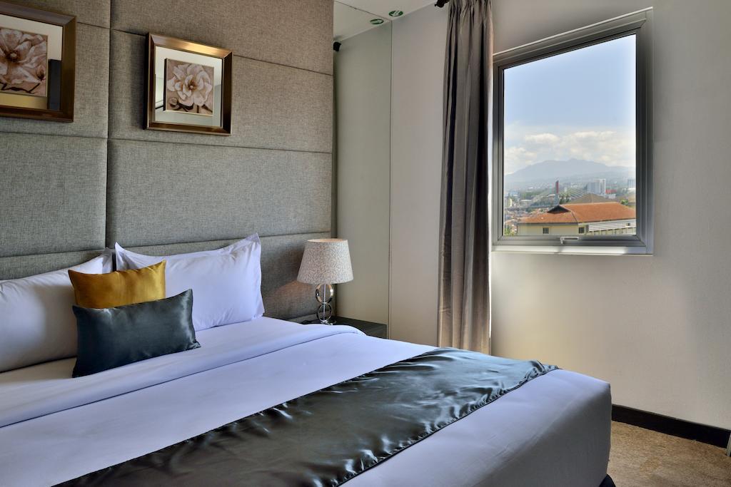 Serela Merdeka by KAGUM Hotels Bandung Eksteriør bilde